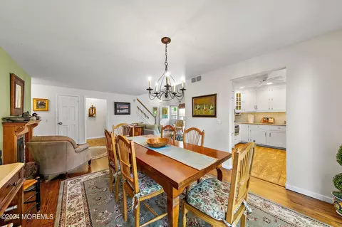 Dining - 2 Hickory Ct #B, Brielle, NJ 08730 photo 3 of 4