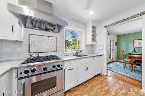 Kitchen - 2 Hickory Ct #B, Brielle, NJ 08730 photo 4 of 4