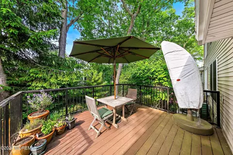 Exterior - 2 Hickory Ct #B, Brielle, NJ 08730 photo 2 of 7