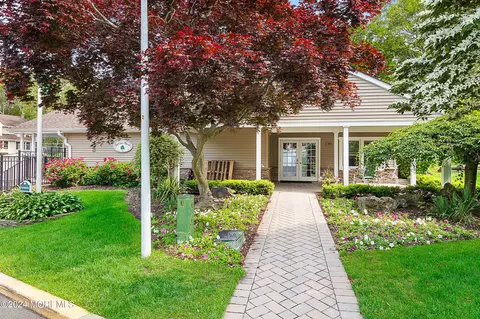 Exterior - 2 Hickory Ct #B, Brielle, NJ 08730 photo 7 of 7