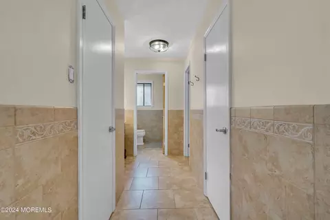 Entry Way - 40 Pine Cone Ct, Tabernacle, NJ 08088 photo 3 of 3