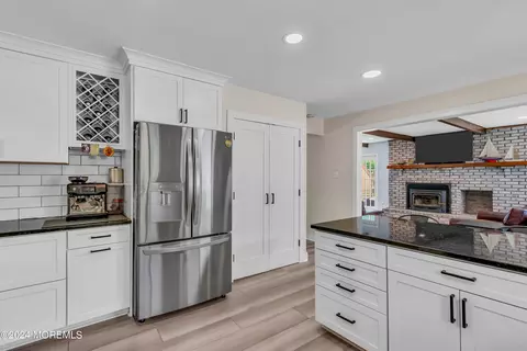 Kitchen - 40 Pine Cone Ct, Tabernacle, NJ 08088 photo 3 of 4