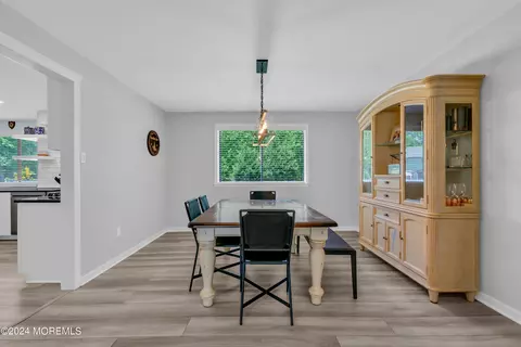 Dining - 40 Pine Cone Ct, Tabernacle, NJ 08088 photo 1 of 2