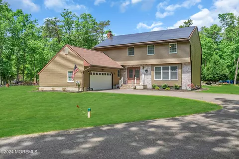 40 Pine Cone Ct, Tabernacle, NJ 08088
