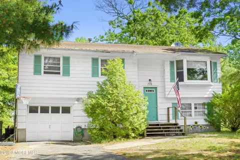 176 Arizona Ave, Toms River, NJ 08753