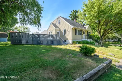 235 Concord Ave, Leonardo, NJ 07737 photo 23