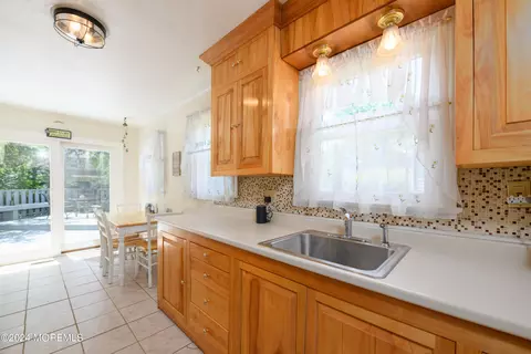 235 Concord Ave, Leonardo, NJ 07737 photo 10