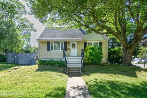 235 Concord Ave, Leonardo, NJ 07737