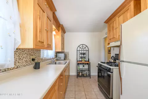 235 Concord Ave, Leonardo, NJ 07737 photo 13