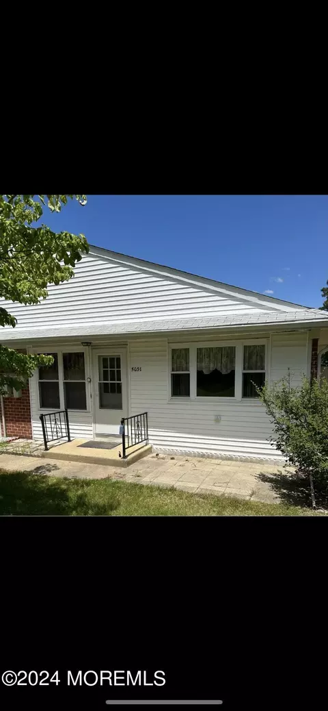 503 Lilac Ln #C, Whiting, NJ 08759