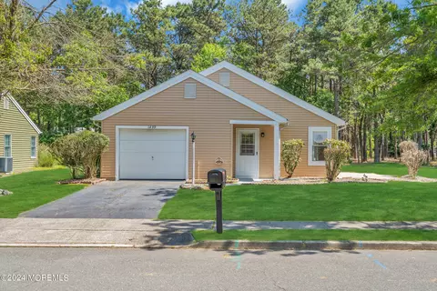 1499 Clearview St, Forked River, NJ 08731 photo 3
