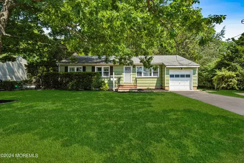 119 Taft Dr, Brick, NJ 08724
