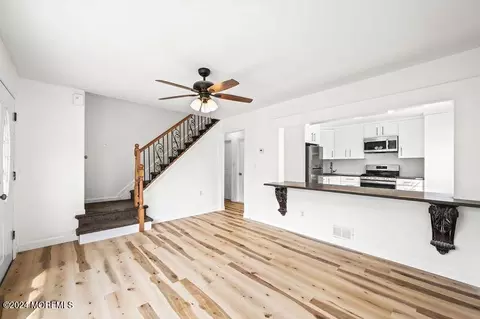 253 Edgeview Rd, Keyport, NJ 07735