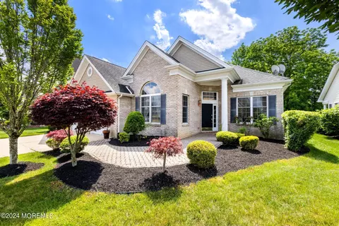 12 Appian Ct, Freehold, NJ 07728