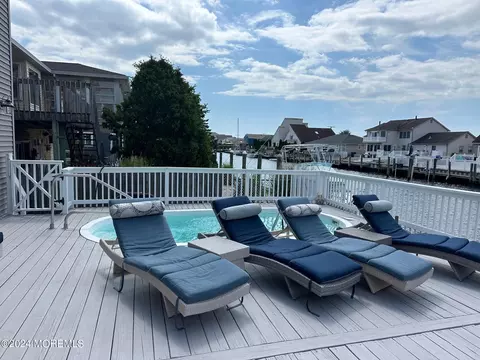 86 Longpoint Dr, Brick, NJ 08723 photo 9