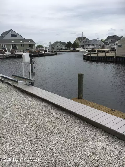 86 Longpoint Dr, Brick, NJ 08723 photo 21