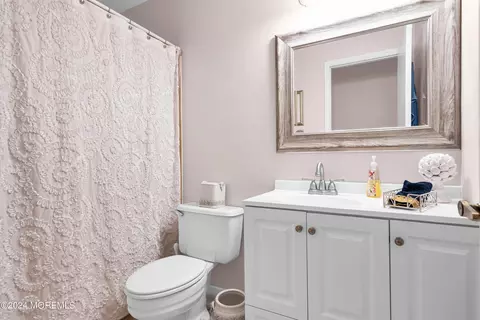 Bath - 39 Canterbury Dr, Forked River, NJ 08731 photo 1 of 3