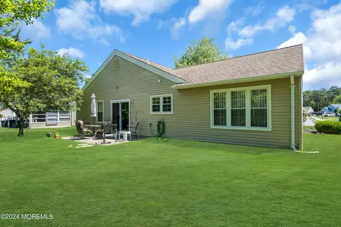 Exterior - 39 Canterbury Dr, Forked River, NJ 08731 photo 4 of 11