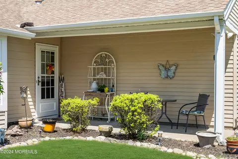Exterior - 39 Canterbury Dr, Forked River, NJ 08731 photo 2 of 11