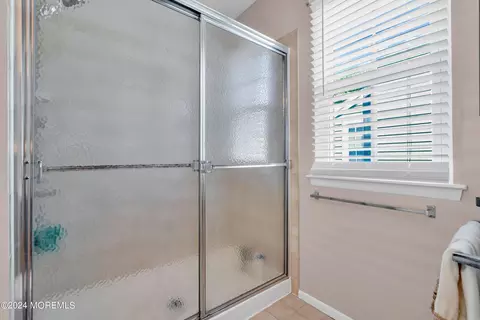Bath - 39 Canterbury Dr, Forked River, NJ 08731 photo 3 of 3