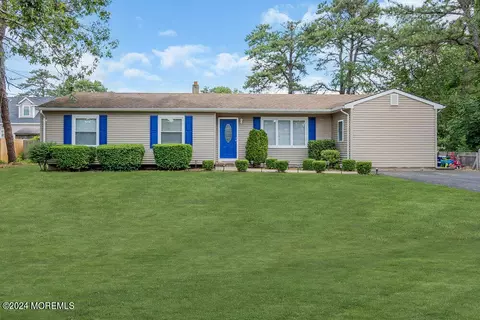 1017 7th Ave, Toms River, NJ 08757