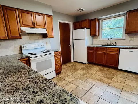469 Ensign Rd, Forked River, NJ 08731 photo 4