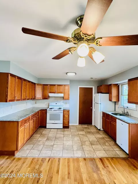 469 Ensign Rd, Forked River, NJ 08731 photo 3