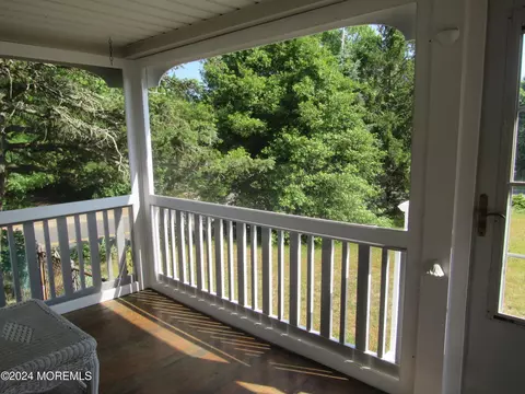 Exterior - 236 Mantoloking Rd, Brick, NJ 08723 photo 6 of 11