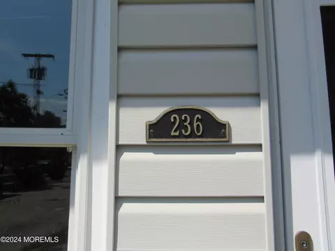 Exterior - 236 Mantoloking Rd, Brick, NJ 08723 photo 4 of 11
