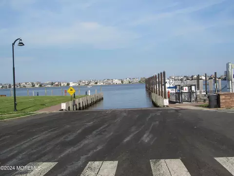 Exterior - 236 Mantoloking Rd, Brick, NJ 08723 photo 11 of 11