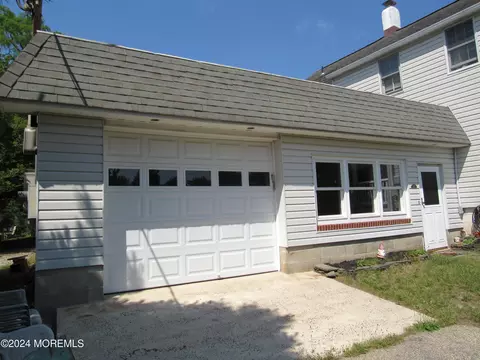 Exterior - 236 Mantoloking Rd, Brick, NJ 08723 photo 3 of 11