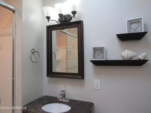 Bath - 236 Mantoloking Rd, Brick, NJ 08723 photo 1 of 2