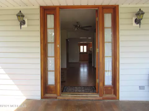 Entry Way - 236 Mantoloking Rd, Brick, NJ 08723 photo 1 of 2