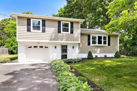 155 Clifford B Wright St, Bayville, NJ 08721
