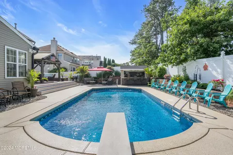 120 Swordfish Rd, Manahawkin, NJ 08050