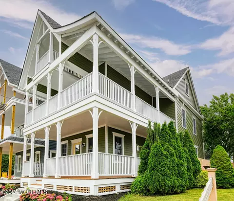 127 Inskip Ave, Ocean Grove, NJ 07756
