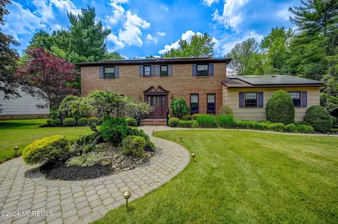 31 Dutch Rd, East Brunswick, NJ 08816