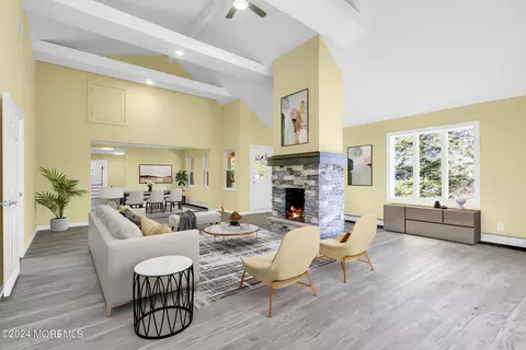 228 Matchaponix Ave, Monroe, NJ 08831