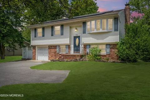 782 Bay Ave, Toms River, NJ 08753