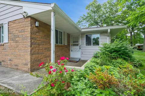 12 Blue Jay St #D, Manchester, NJ 08759
