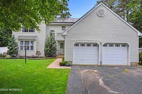 Exterior - 4 Marybeth Ln, Jackson, NJ 08527 photo 3 of 4