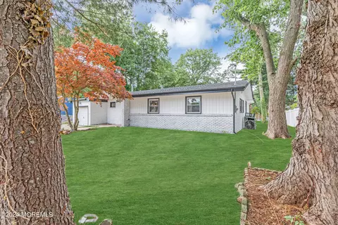 558 Bethany Ln, Brick, NJ 08723 photo 3