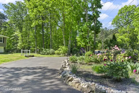 233 Old Forge Rd, Monroe, NJ 08831 photo 6