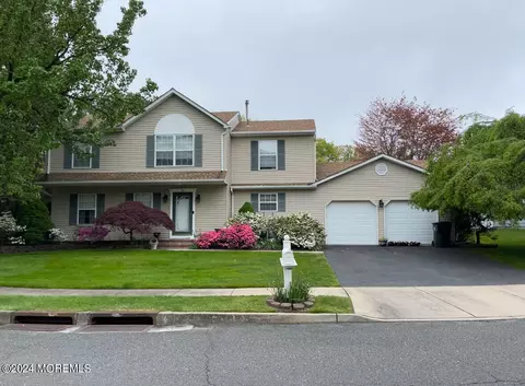 Exterior - 58 Lorelei Dr, Howell, NJ 07731 photo 3 of 8
