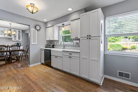 Kitchen - 58 Lorelei Dr, Howell, NJ 07731 photo 4 of 6