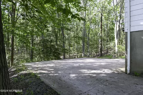 Exterior - 7 Deer Path, Holmdel, NJ 07733 photo 4 of 6