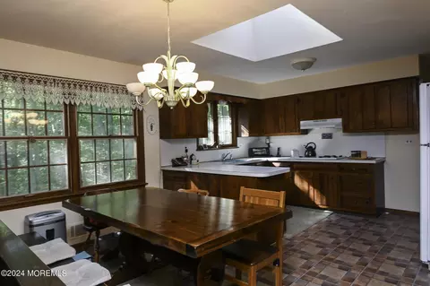 Dining - 7 Deer Path, Holmdel, NJ 07733 photo 1 of 3