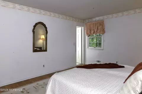 Bedroom - 7 Deer Path, Holmdel, NJ 07733 photo 2 of 4