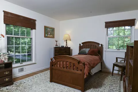 Bedroom - 7 Deer Path, Holmdel, NJ 07733 photo 4 of 4