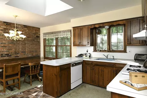 Kitchen - 7 Deer Path, Holmdel, NJ 07733 photo 1 of 1
